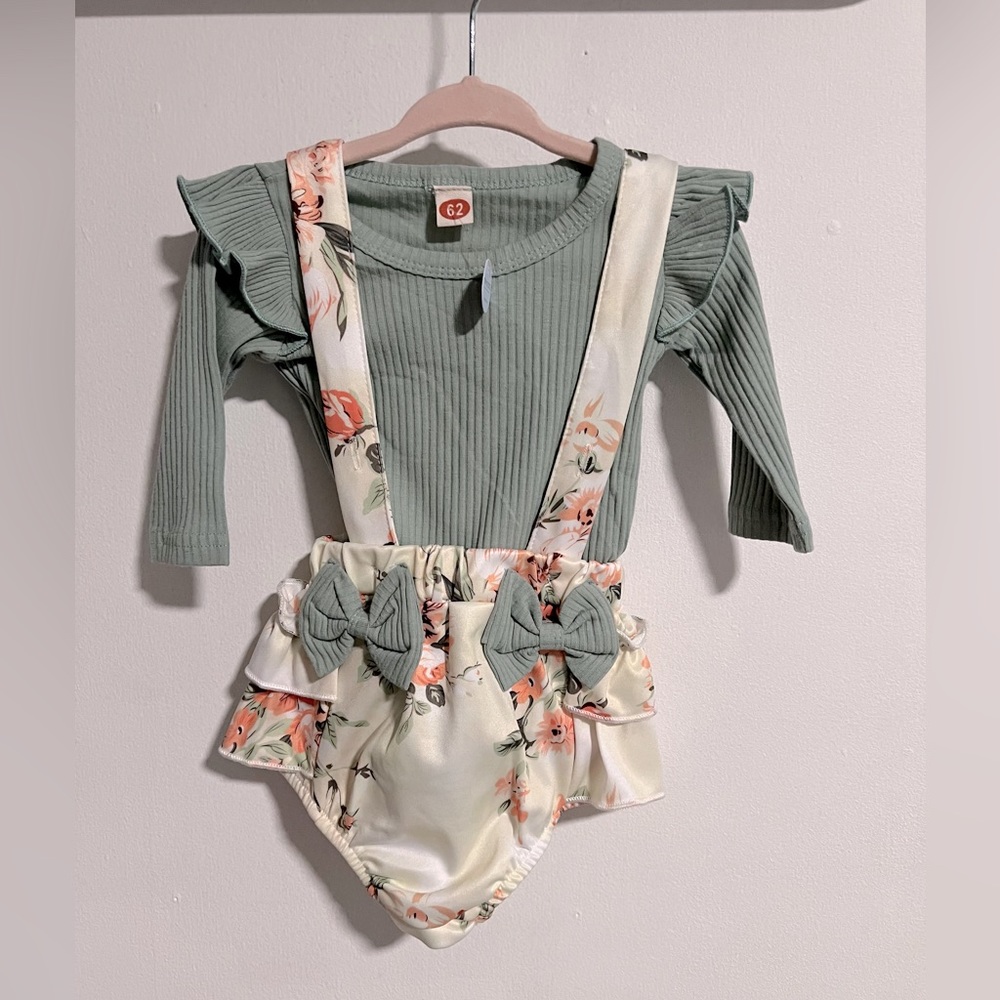 Floral Suspenders Set - Picture 3 of 6